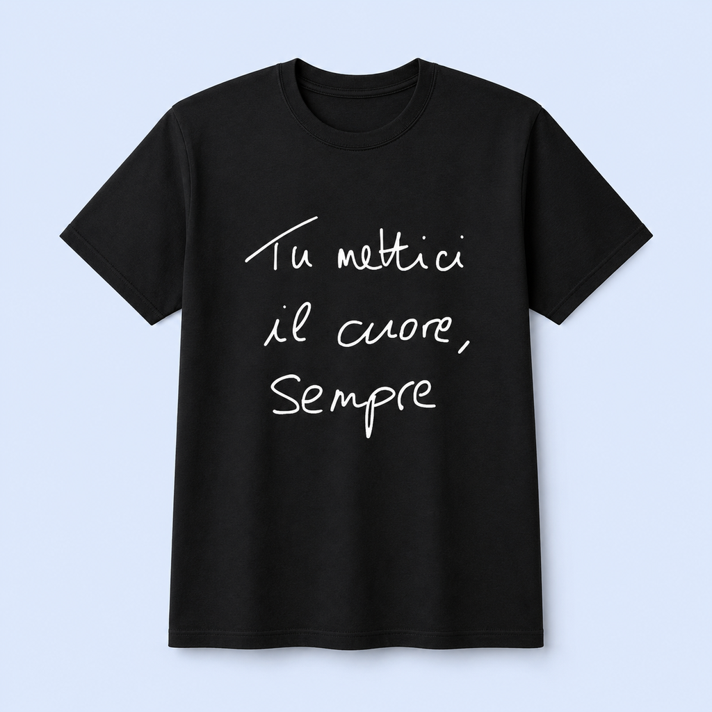 T-SHIRT NERA CON FRASE UNISEX